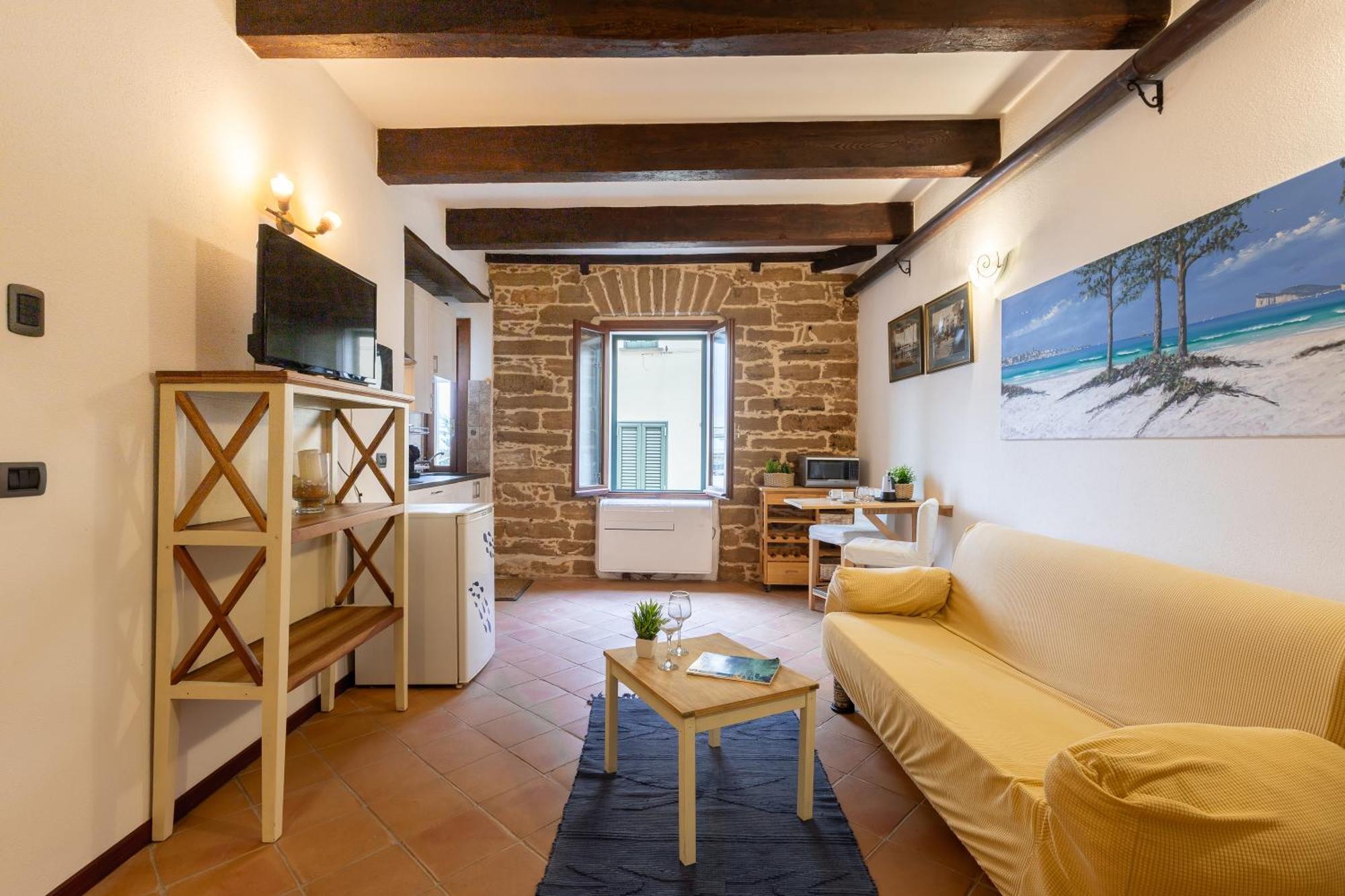 Centro Storico - Fronte Mare - Aquasale Apartment アルゲーロ エクステリア 写真